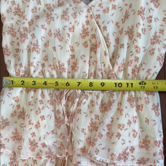 Trixxi Floral Tiered Dress - Picture 6 of 7